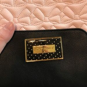 Betsy Johnson cross body purse